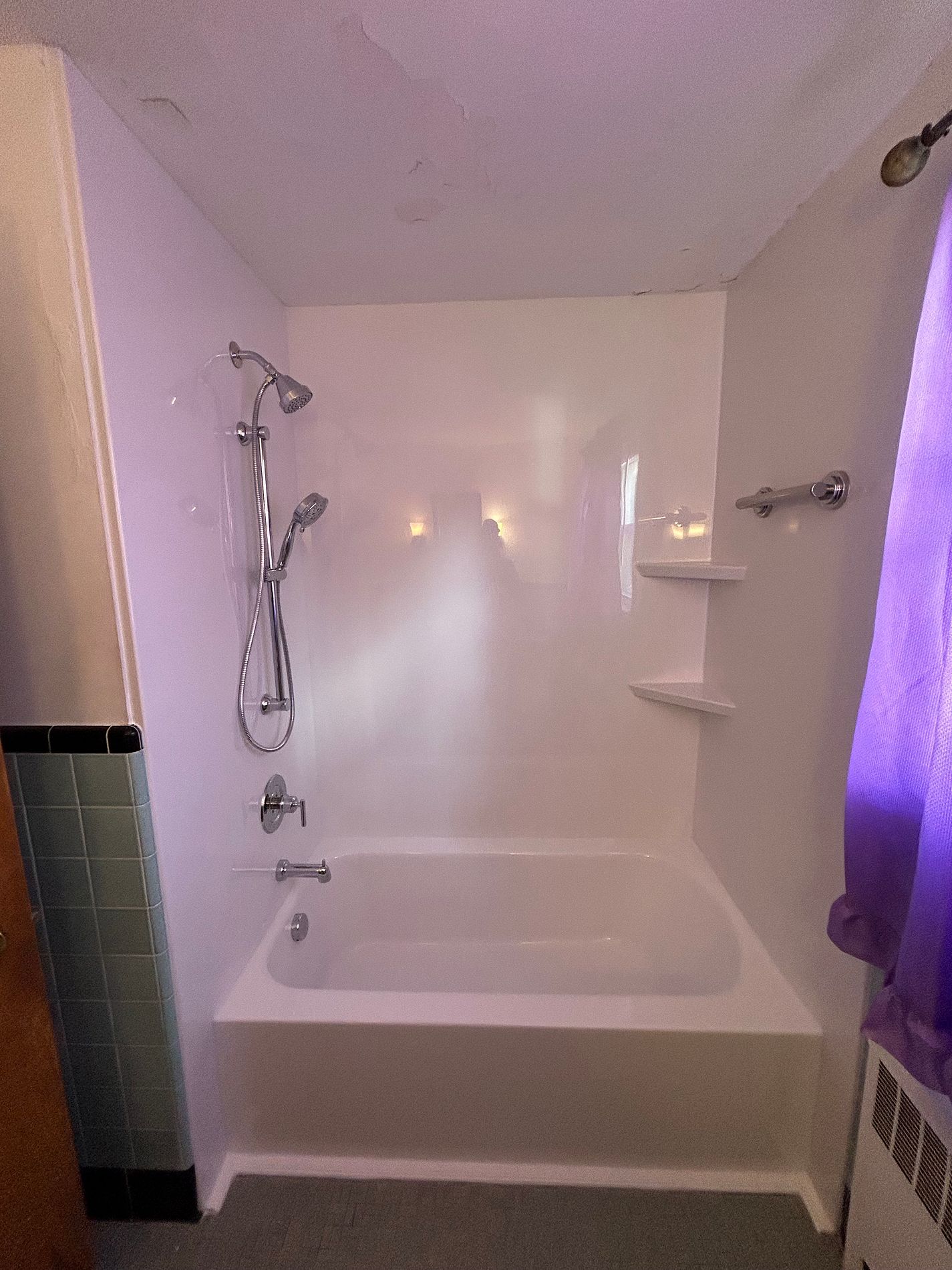 white porcelain bathtub with shower in windsor ct
